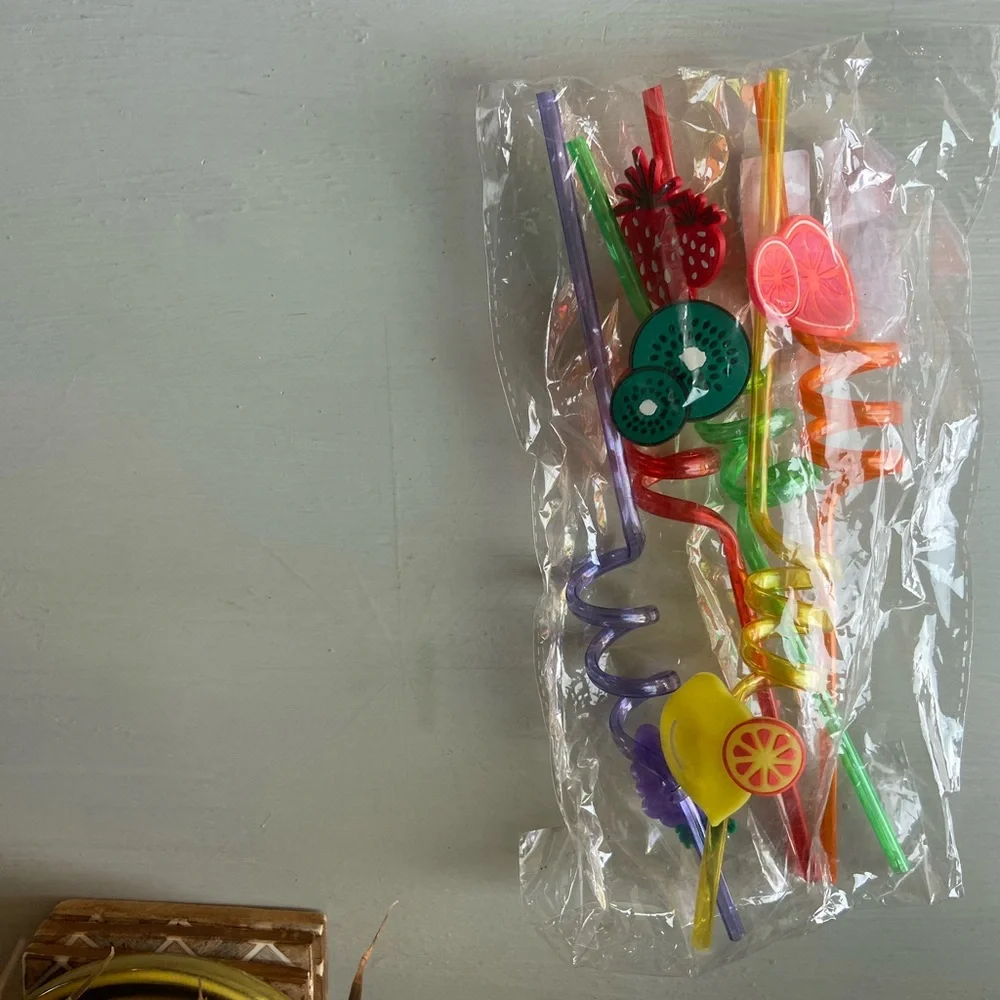NWT Cartoon Pattern Fruit Colorful Kids Drinking Straws 5pc Set